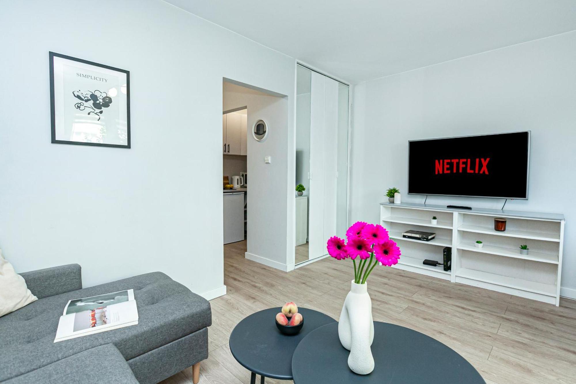 Apartment Bagno 7 Grey - Stacja Metra 300m - Underground Station 300m Better